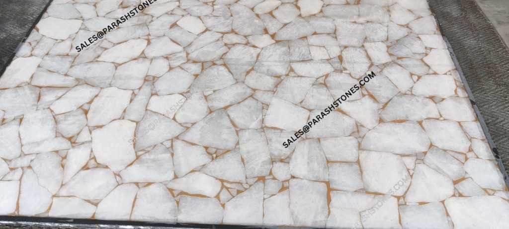Luxury White Quartz and Golden Vein Slab Surface