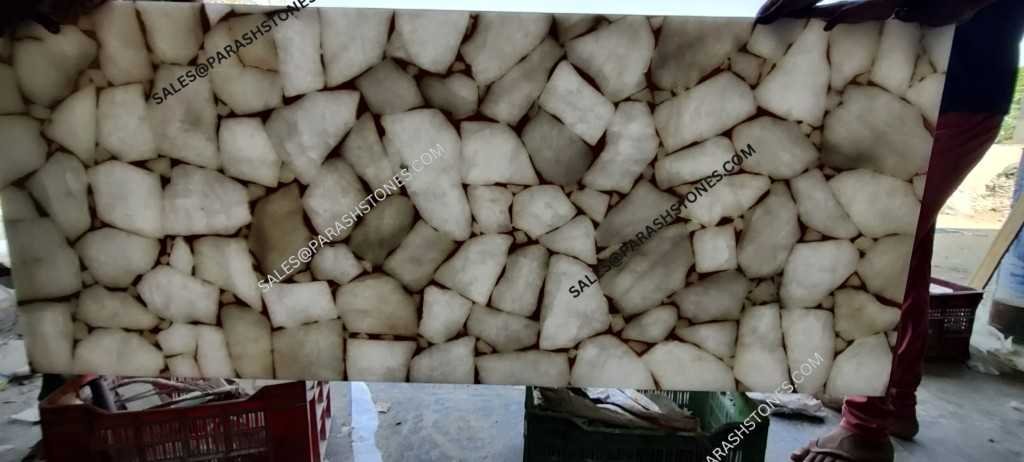 hite Quartz with Gold Accents Slab for Tabletop Design